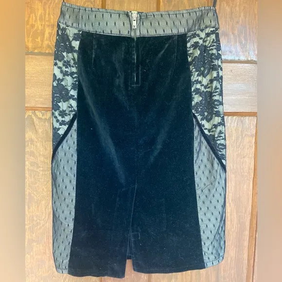▪️ TRIPP NYC VELVET/LACE PENCIL SKIRT ▪️