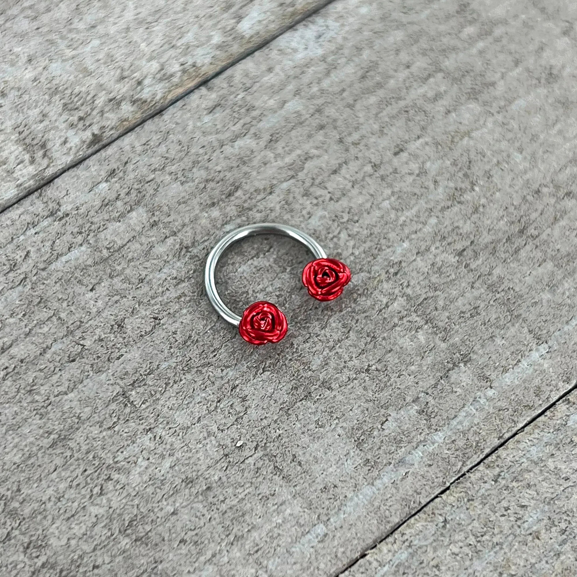 16 Gauge 3/8 Blooming Red Rose Flower Horseshoe Circular Barbell