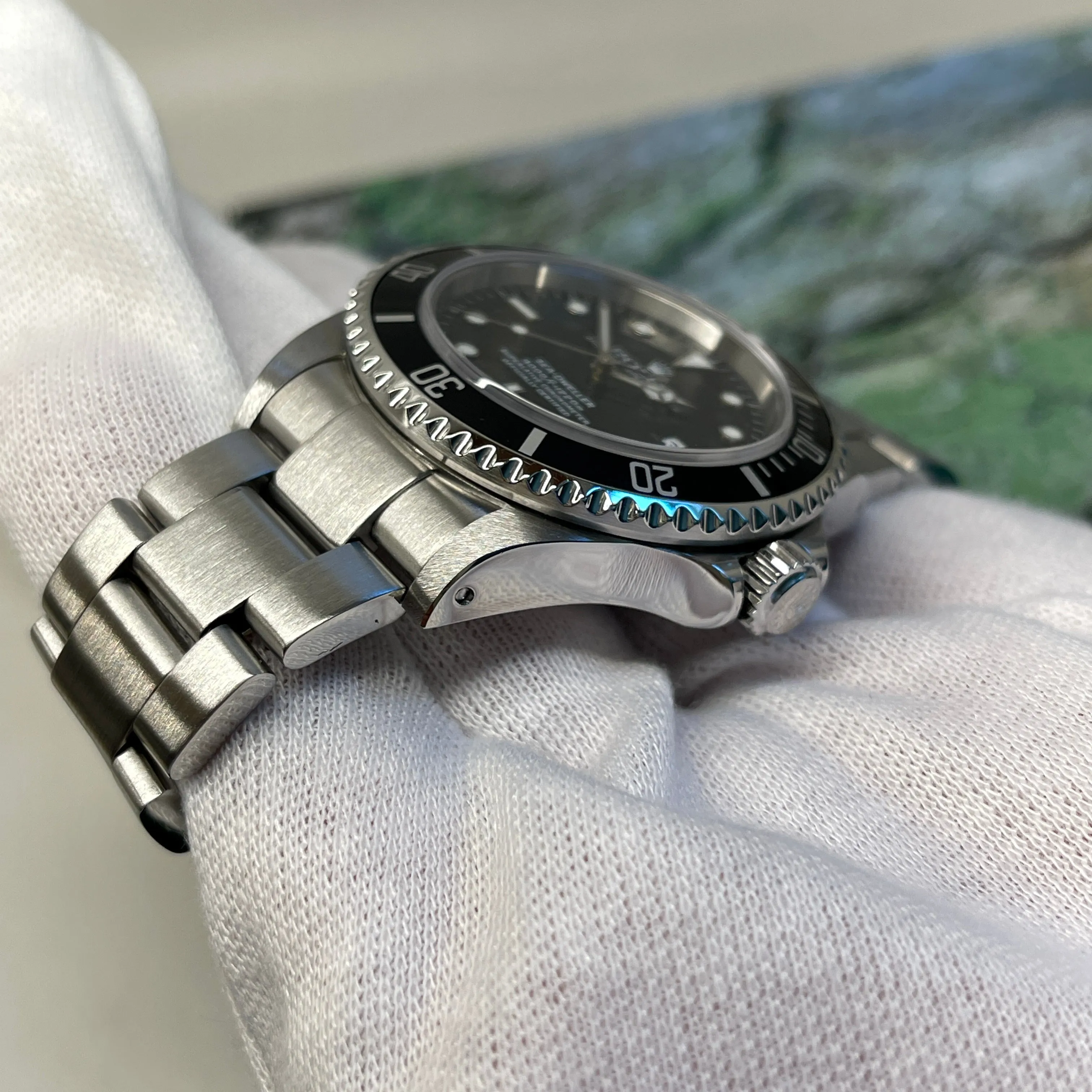 1999 Rolex Sea Dweller 16600 Swiss Only Stainless Steel Oyster Automatic Wristwatch Box Papers