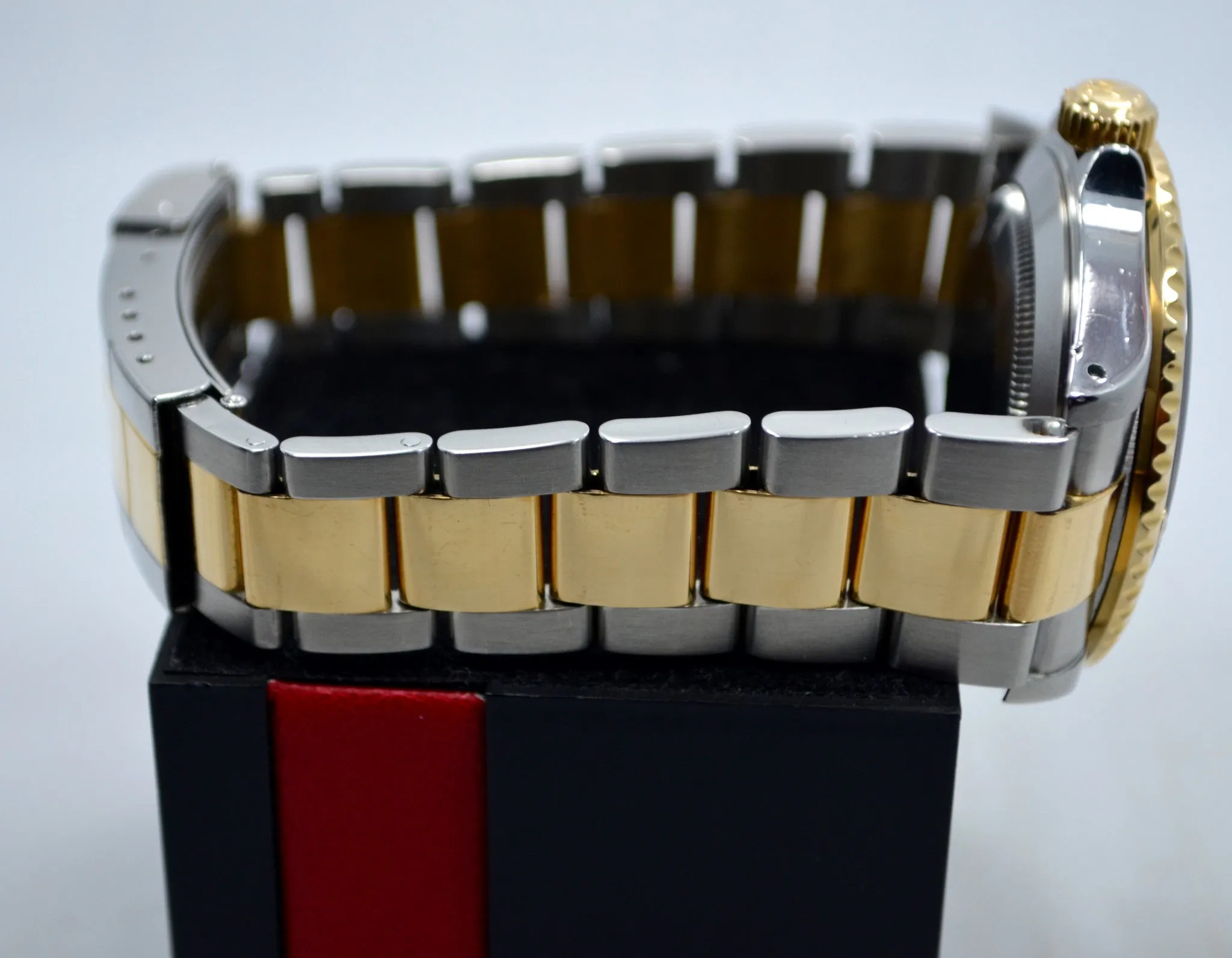 2001 Rolex Submariner 16613 Black Steel Gold Two Tone "K" Serial Wristwatch