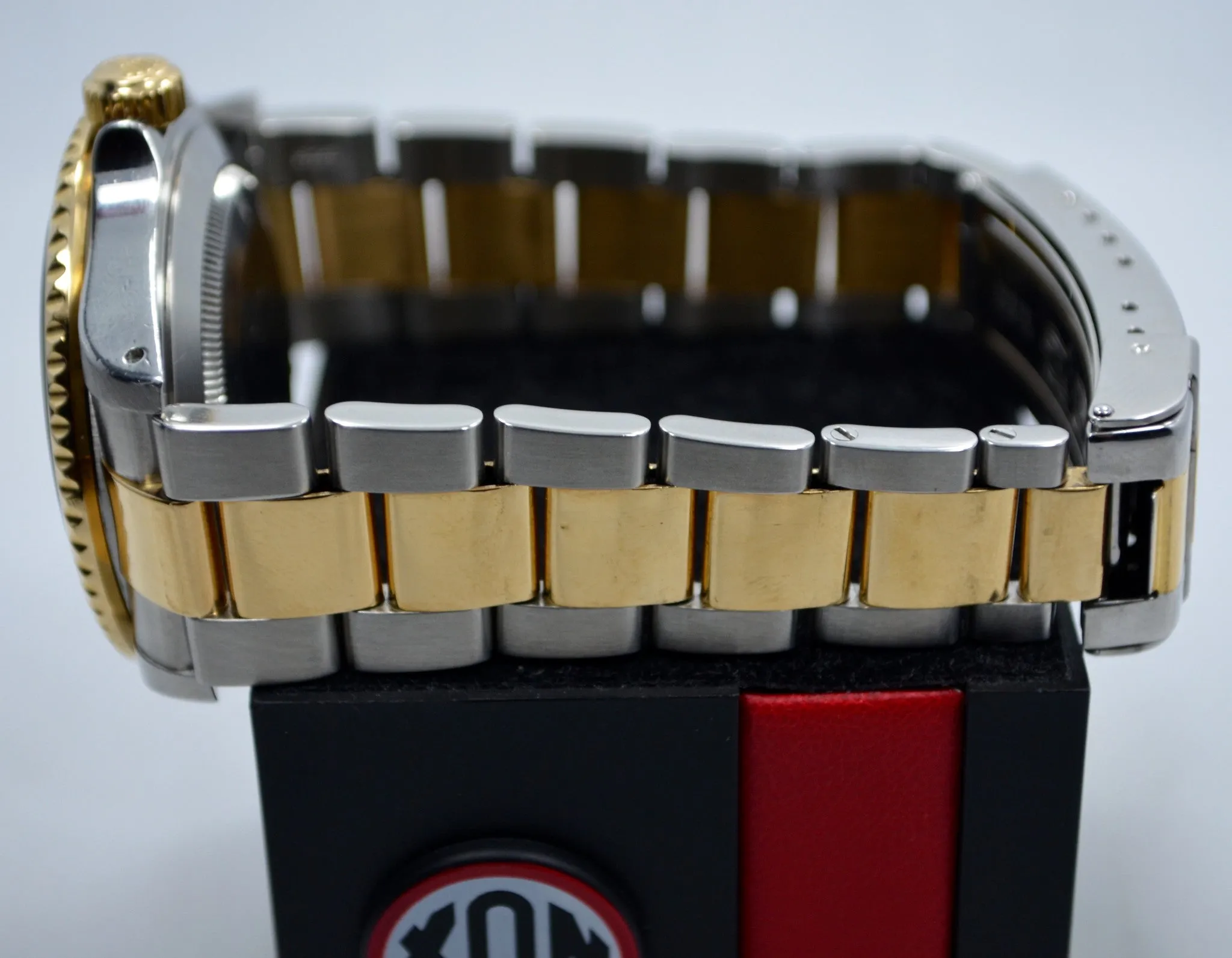 2001 Rolex Submariner 16613 Black Steel Gold Two Tone "K" Serial Wristwatch