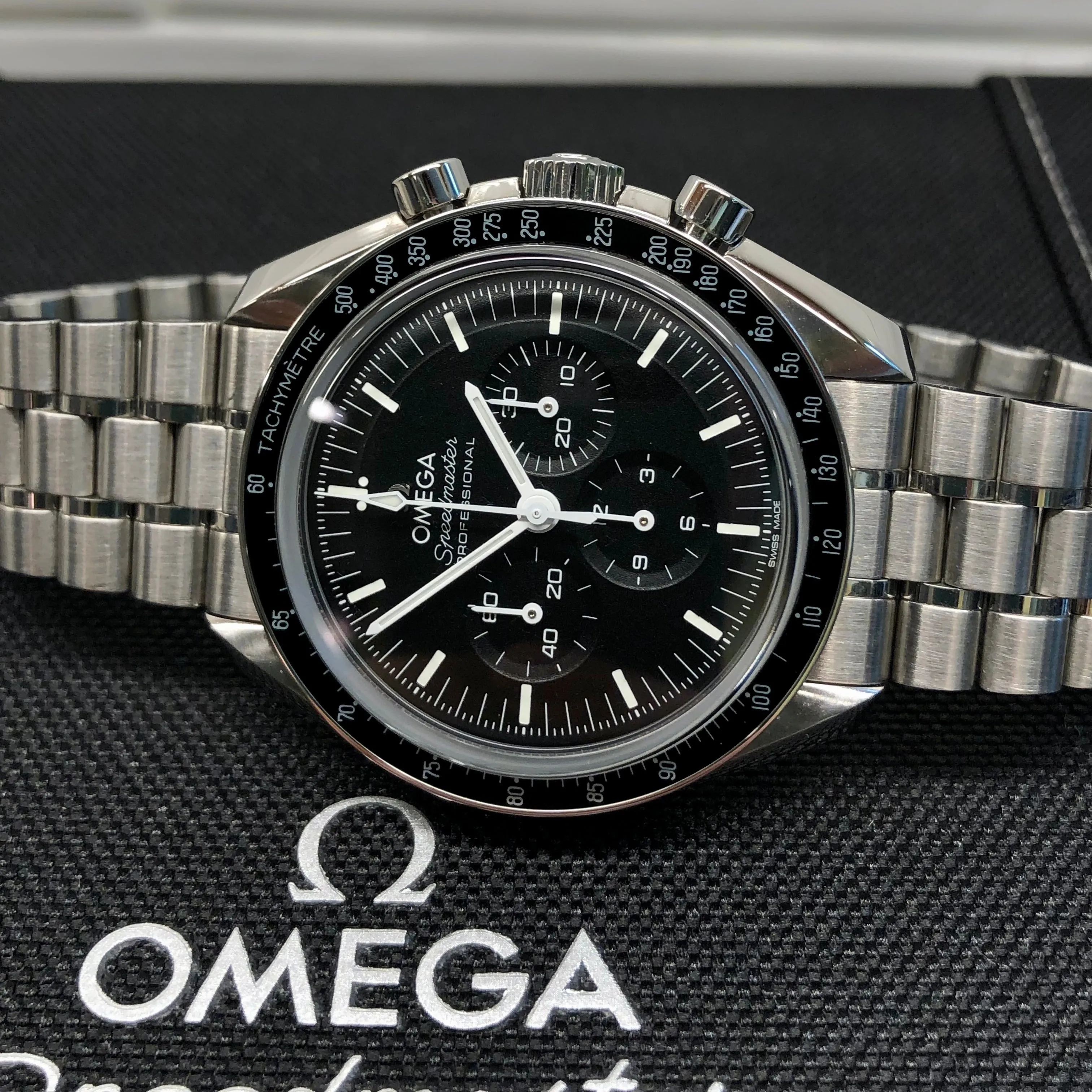 2021 Omega Speedmaster Moonwatch 310.30.42.50.01.002 Master 42mm Wristwatch with Box Papers