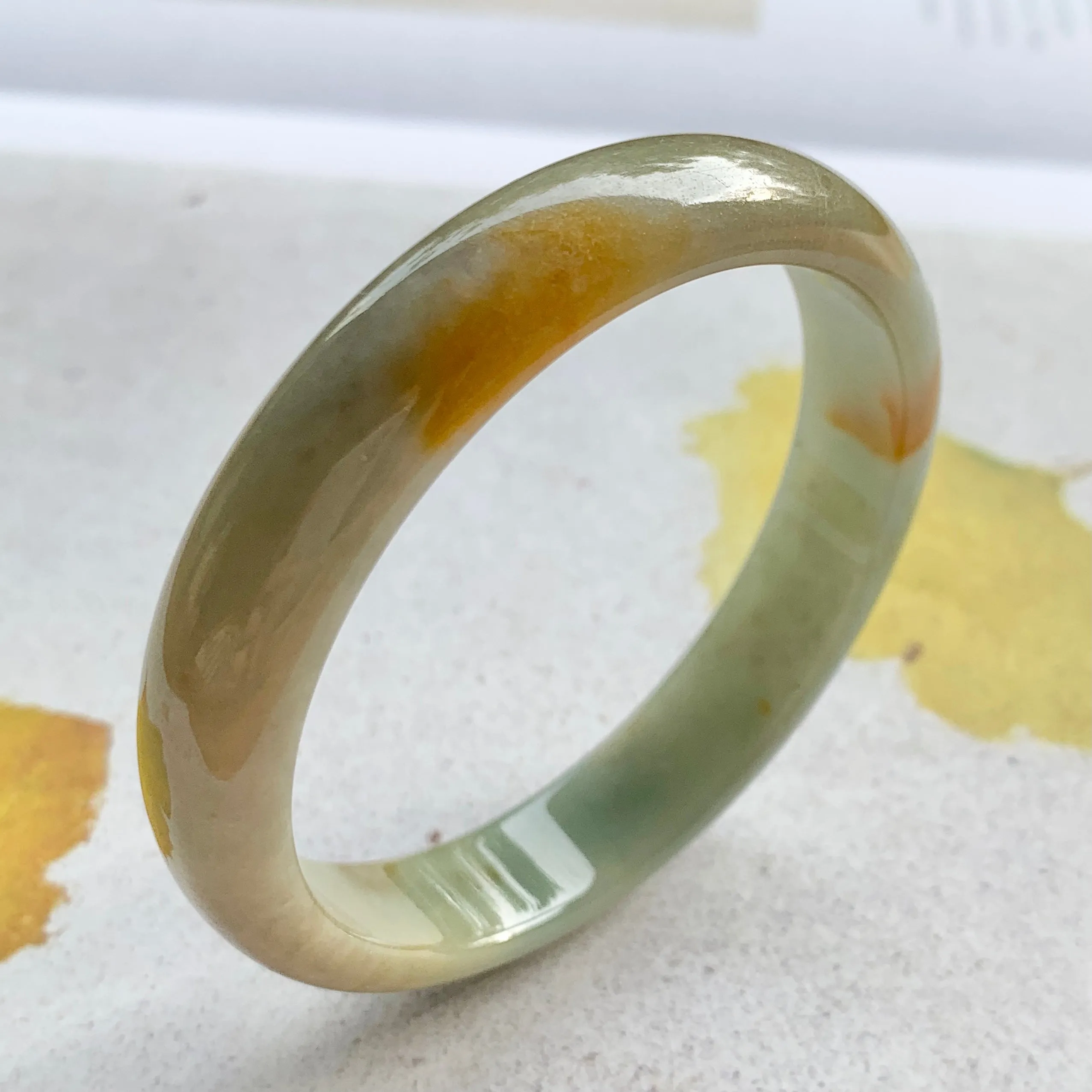 53mm A-Grade Natural Green and Yellow Jadeite Modern Round Bangle No.330037