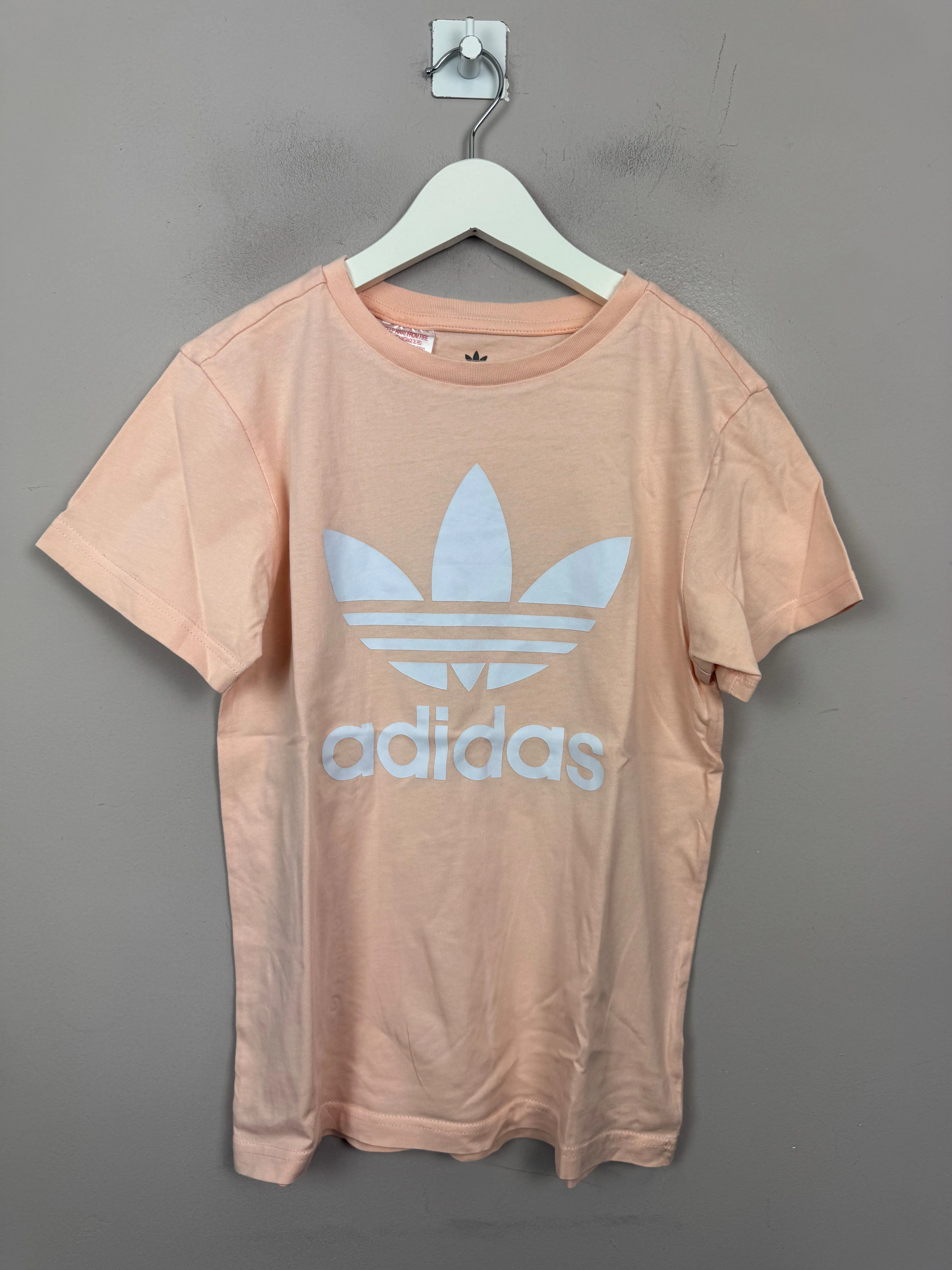 Adidas Apricot T-shirt 10-11y