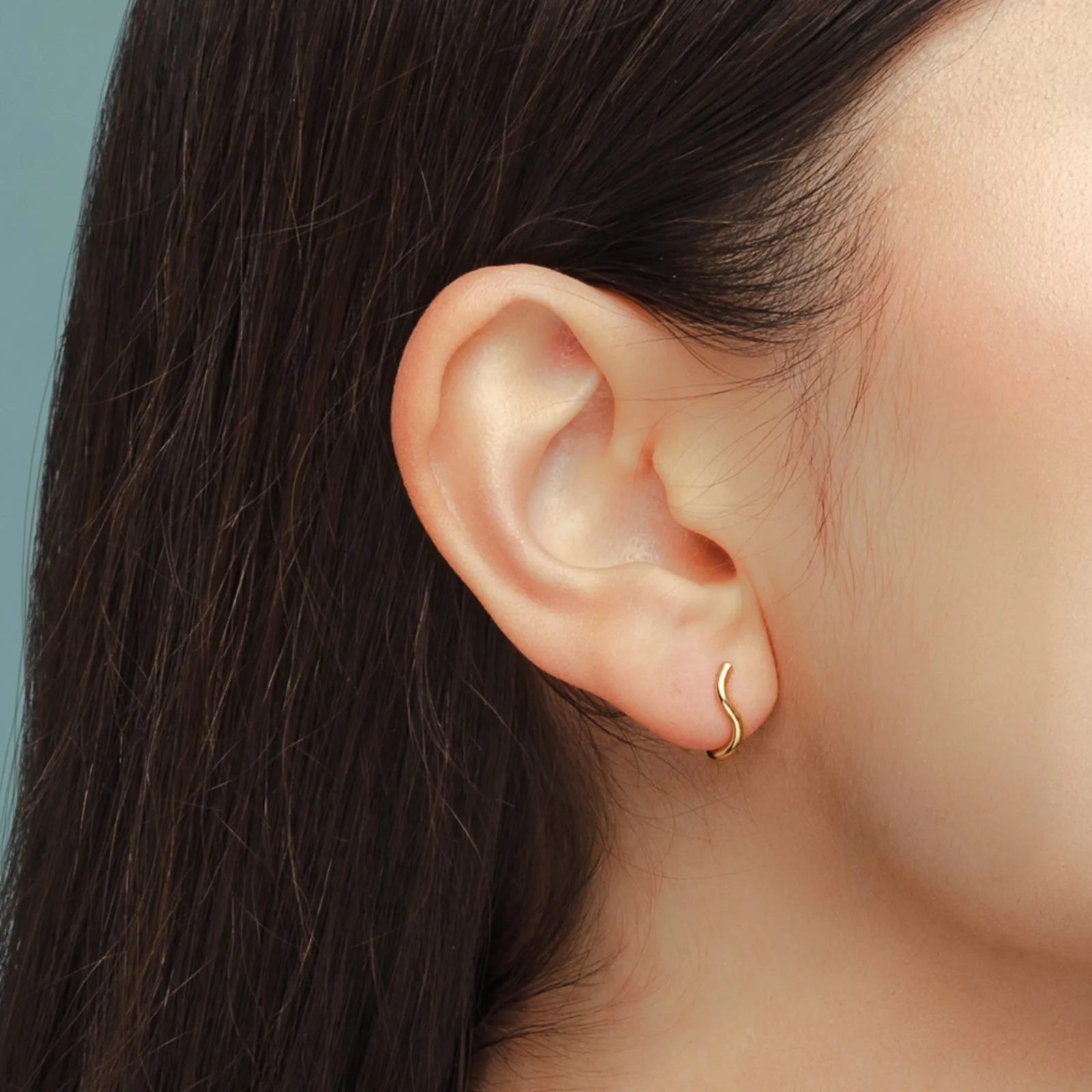 ANEW HUGGIE EARRING