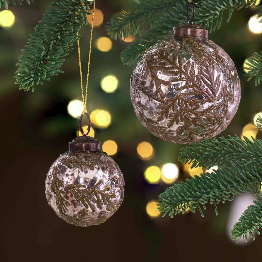BALSAM SILVER & GOLD ORNAMENT