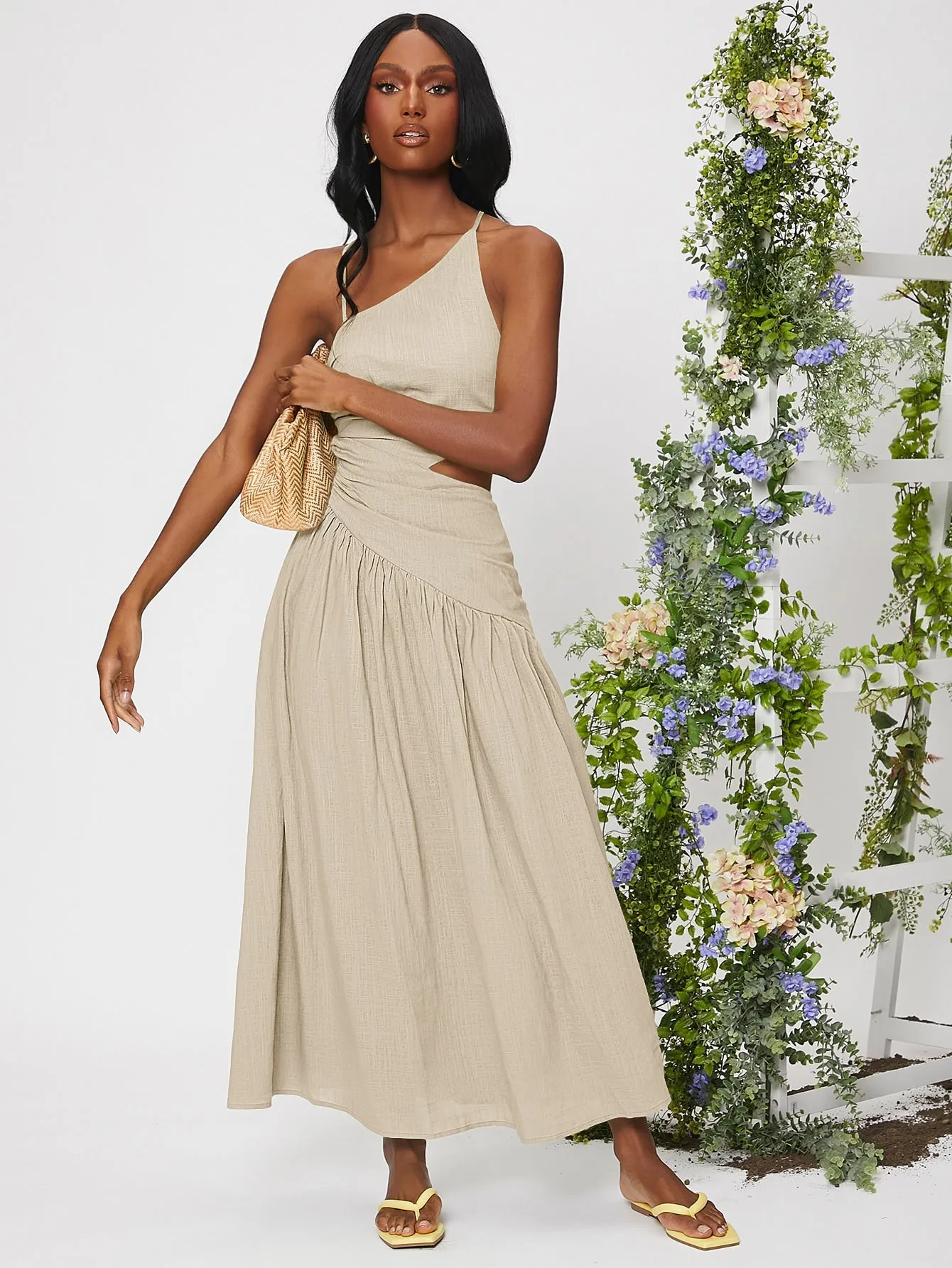 Cherry Vibes: Vestido largo con tira cruzada y abertura