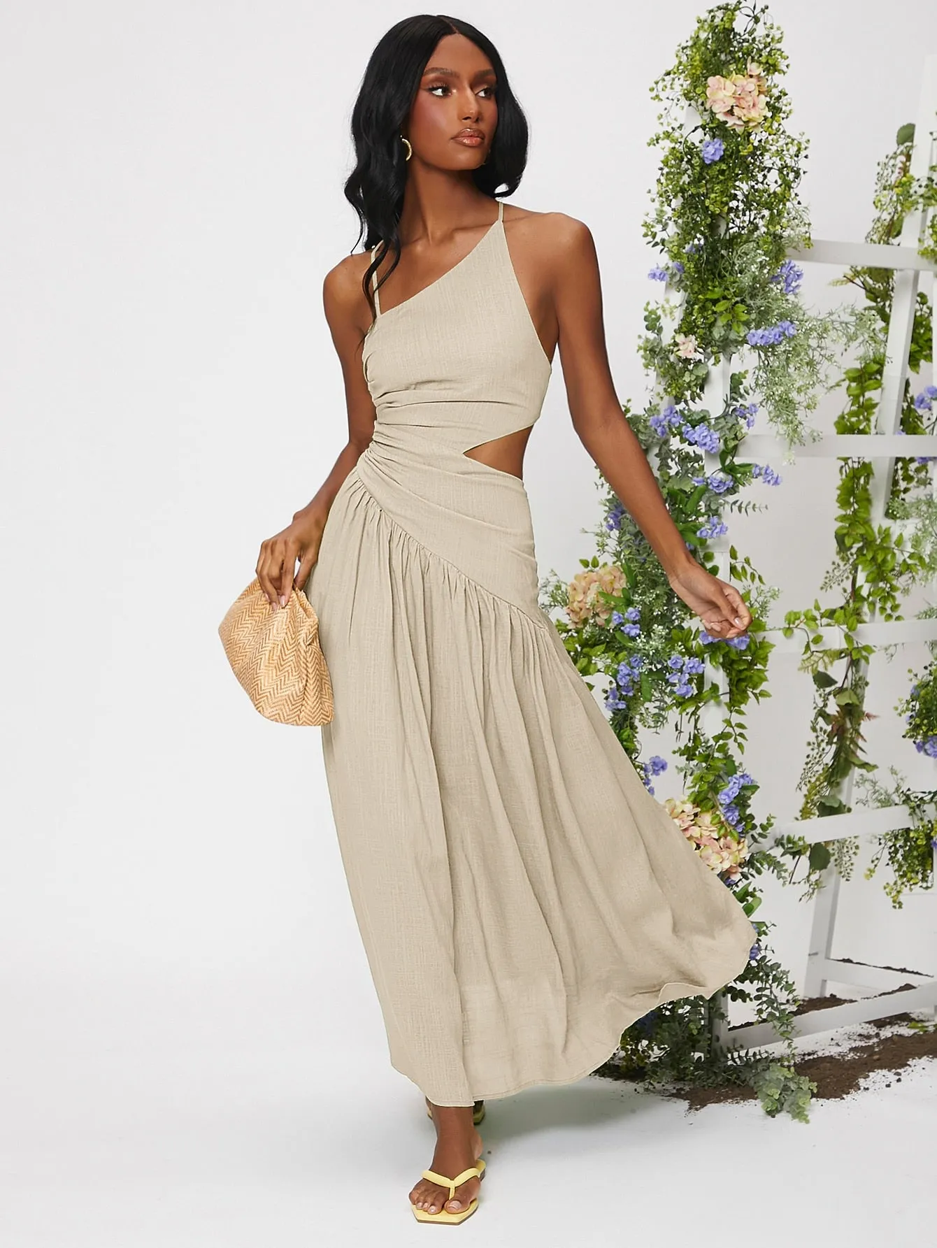 Cherry Vibes: Vestido largo con tira cruzada y abertura