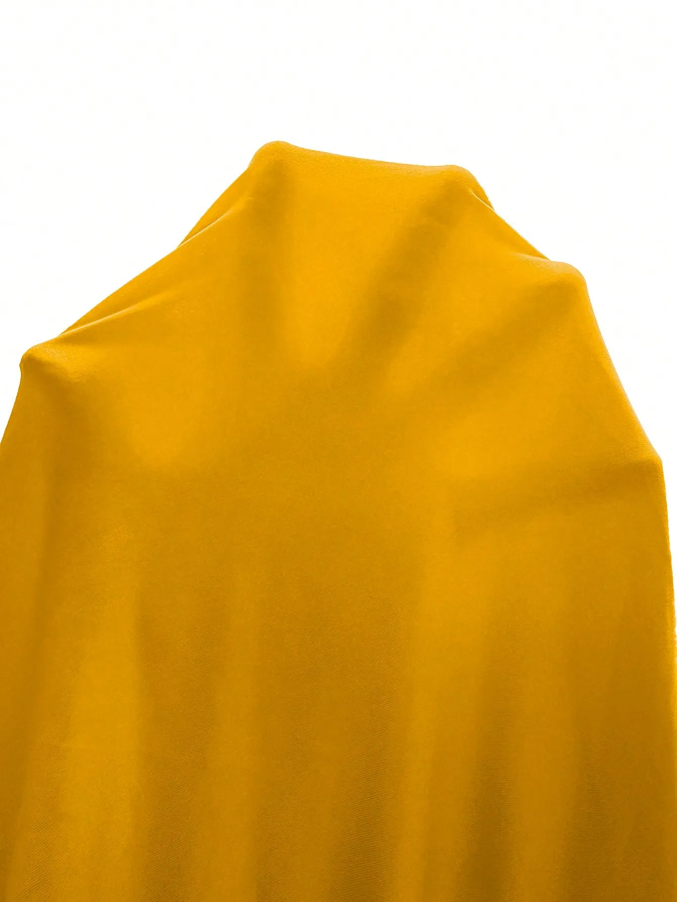Cherry Vibes: Vestido Sin Tirantes Alto-Bajo para Vacaciones