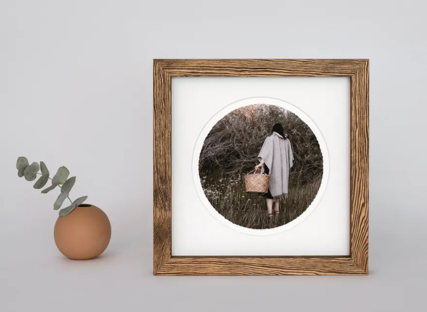 CIRCULAR FRAME 12x12"