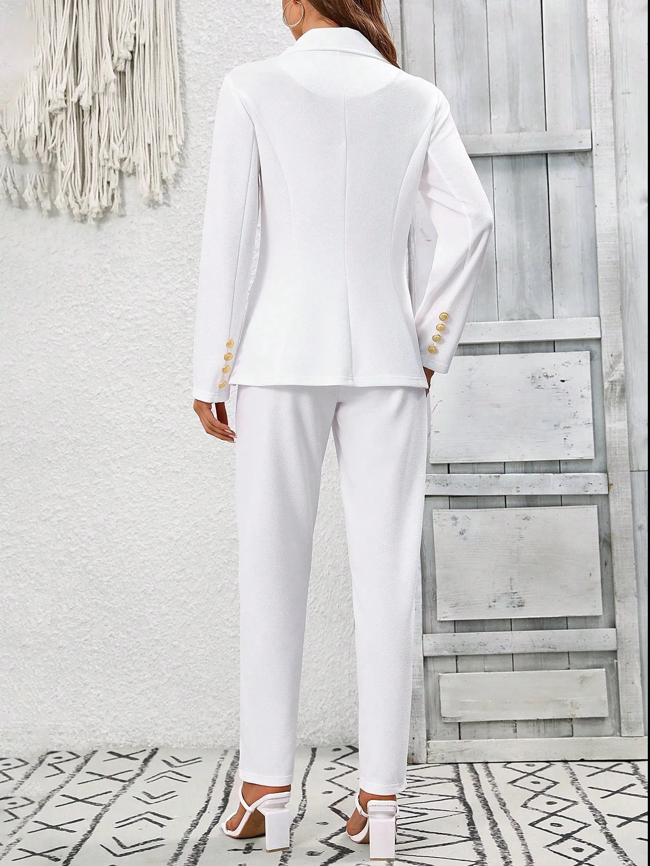Conjunto de chaqueta y pantalones pitillo  CR
