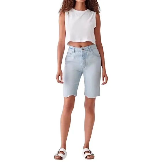 DL1961 Clara Frayed Hem Mid Rise Slim Light Wash Bermuda Short Kingsland 26