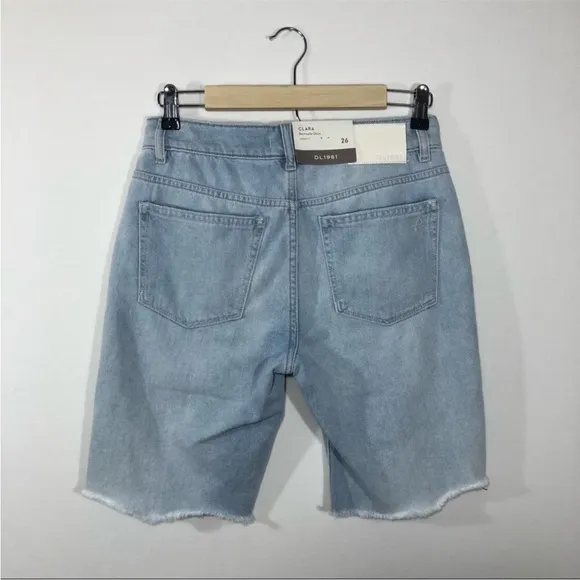 DL1961 Clara Frayed Hem Mid Rise Slim Light Wash Bermuda Short Kingsland 26