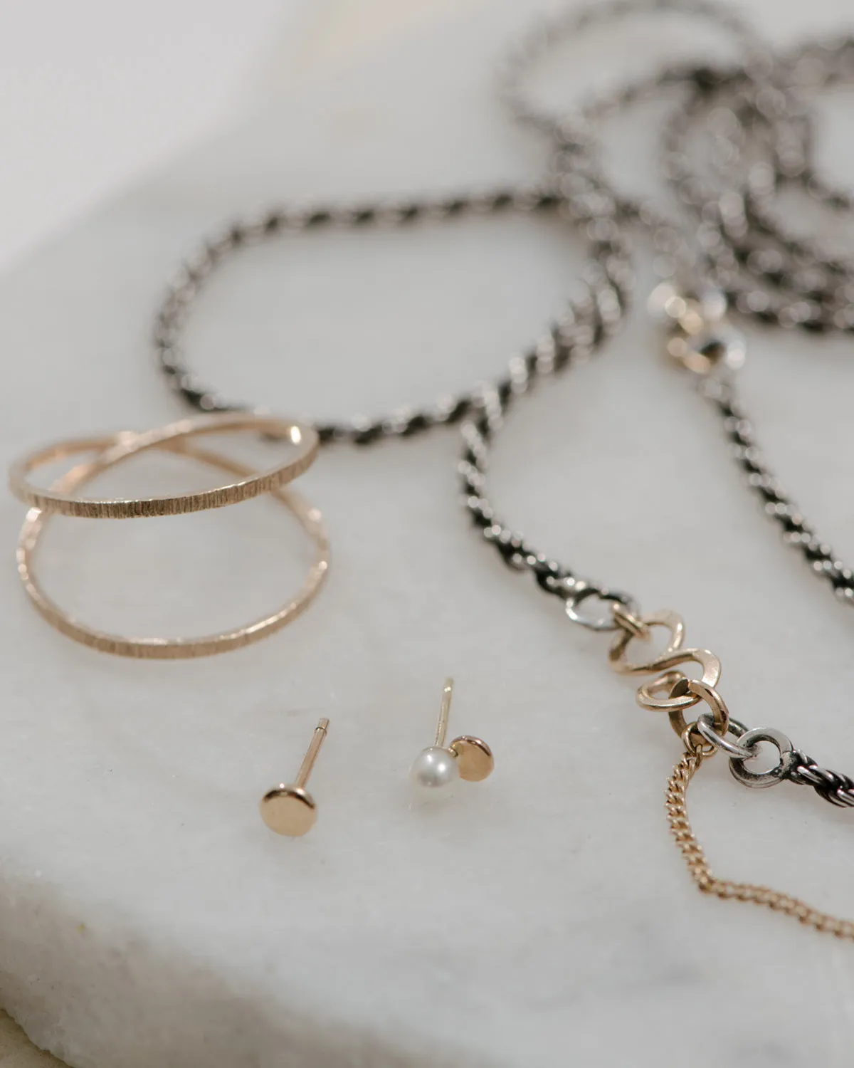 dot studs