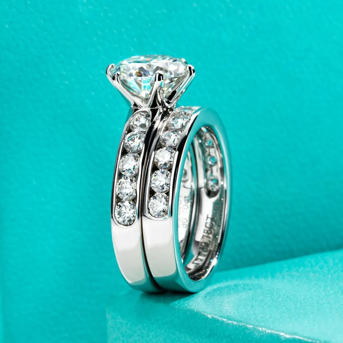 Elegant 3.0 Ct Round Diamond Engagement Ring Set