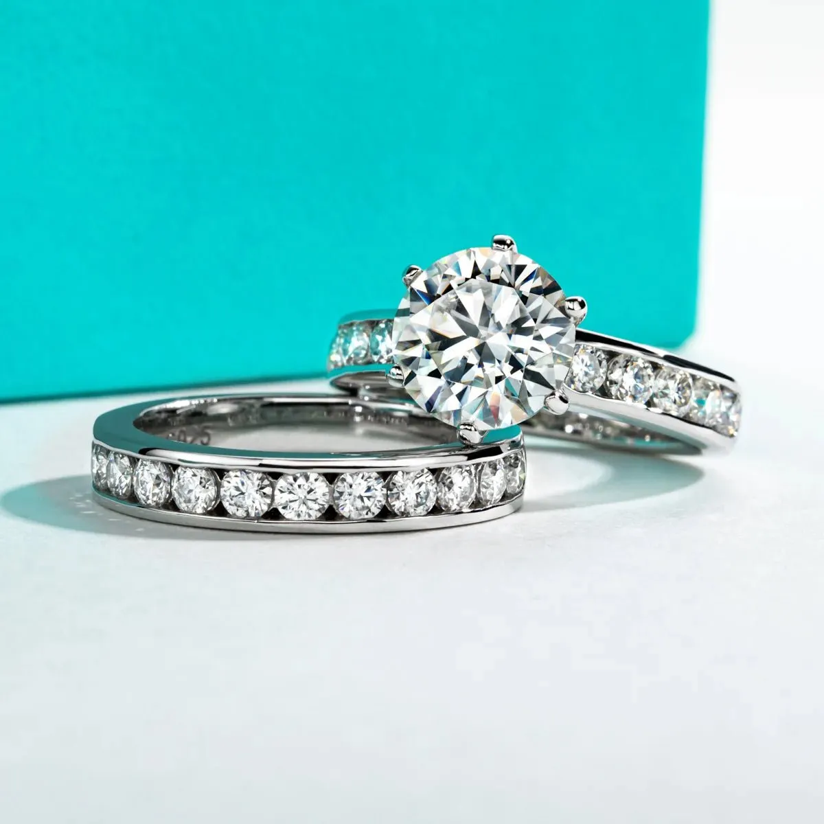 Elegant 3.0 Ct Round Diamond Engagement Ring Set