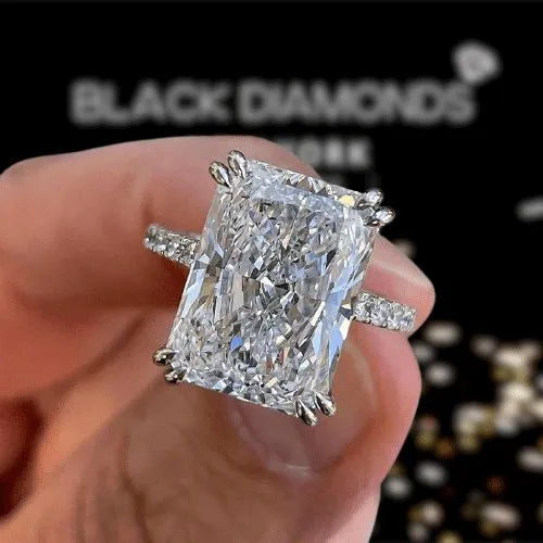 Elegant 3.0ct Radiant Cut Diamond Engagement Ring