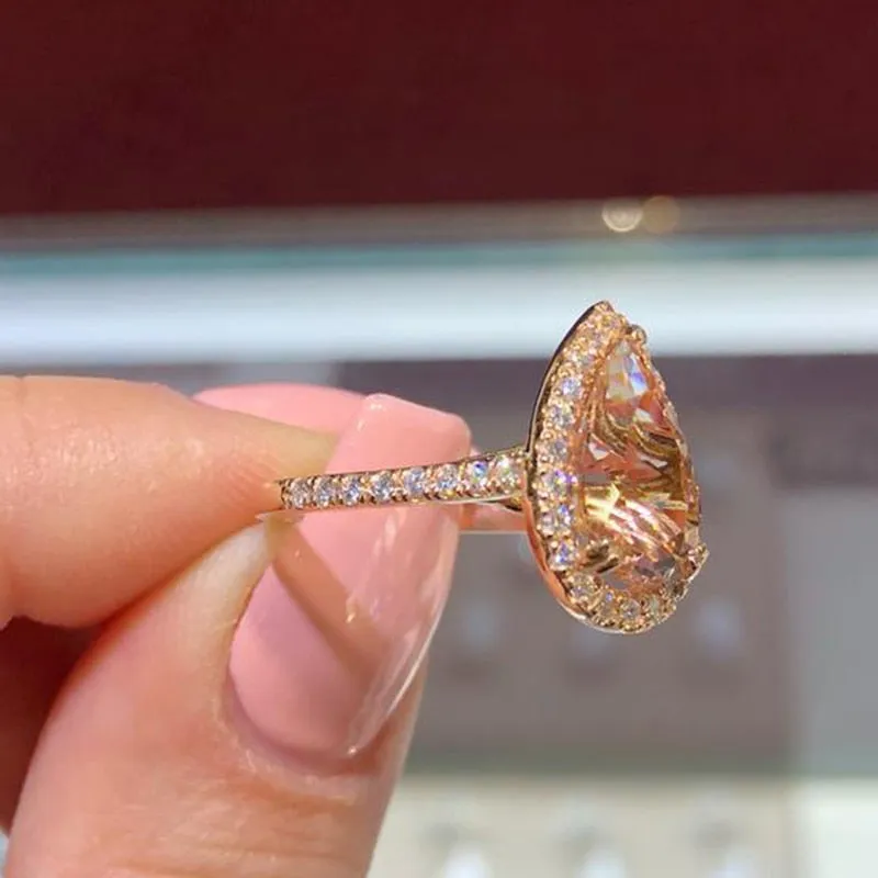 Elegant Cubic Zirconia Ring Rose Gold