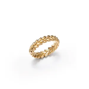Ethereal Laurel Wedding Ring