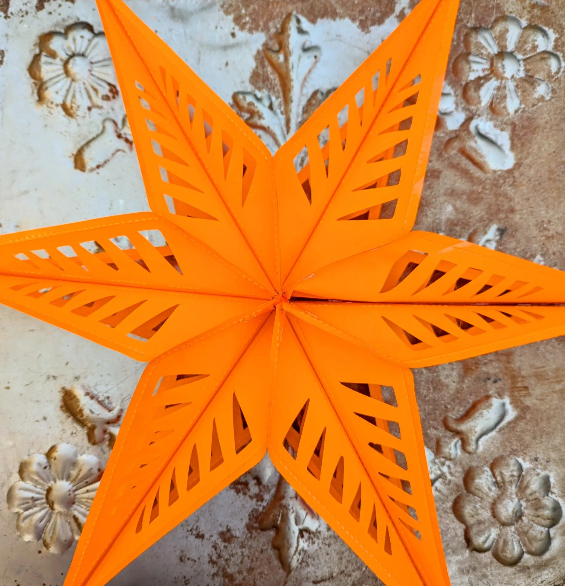 Folding neon stars