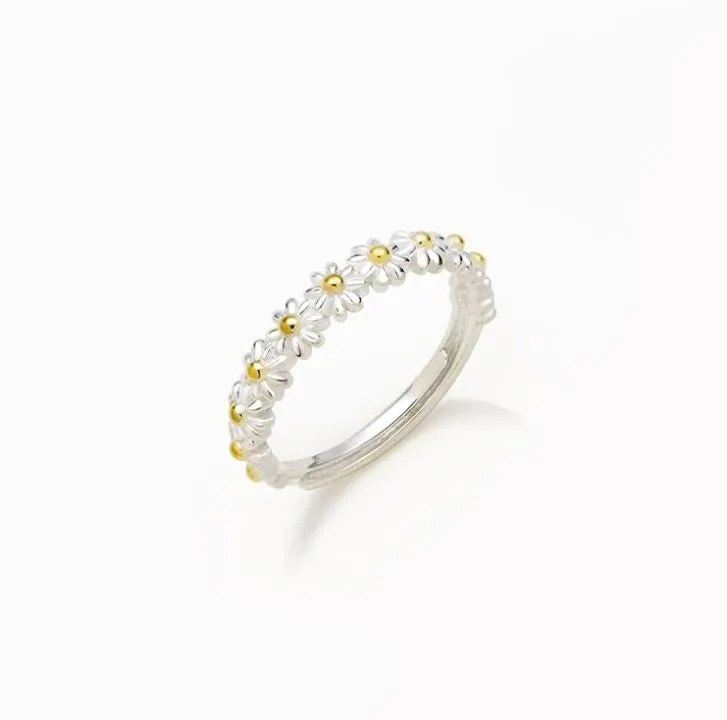 I Think About You Every Daisy Ring