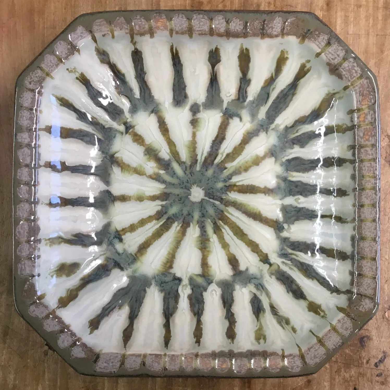 Large Octagonal Bowl Sparrow