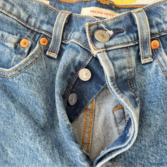 Levi’s Shorts ribcage denim cutoff jean 25 high rise