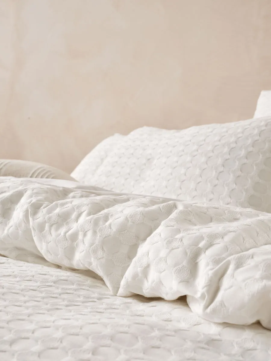 LINEN HOUSE VISTA WHITE QUILT COVER SET