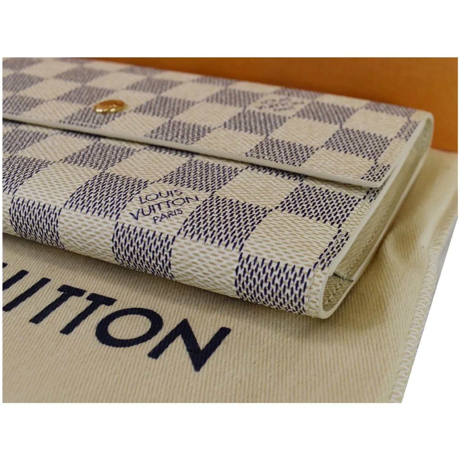 LOUIS VUITTON Damier Azur Sarah Wallet White