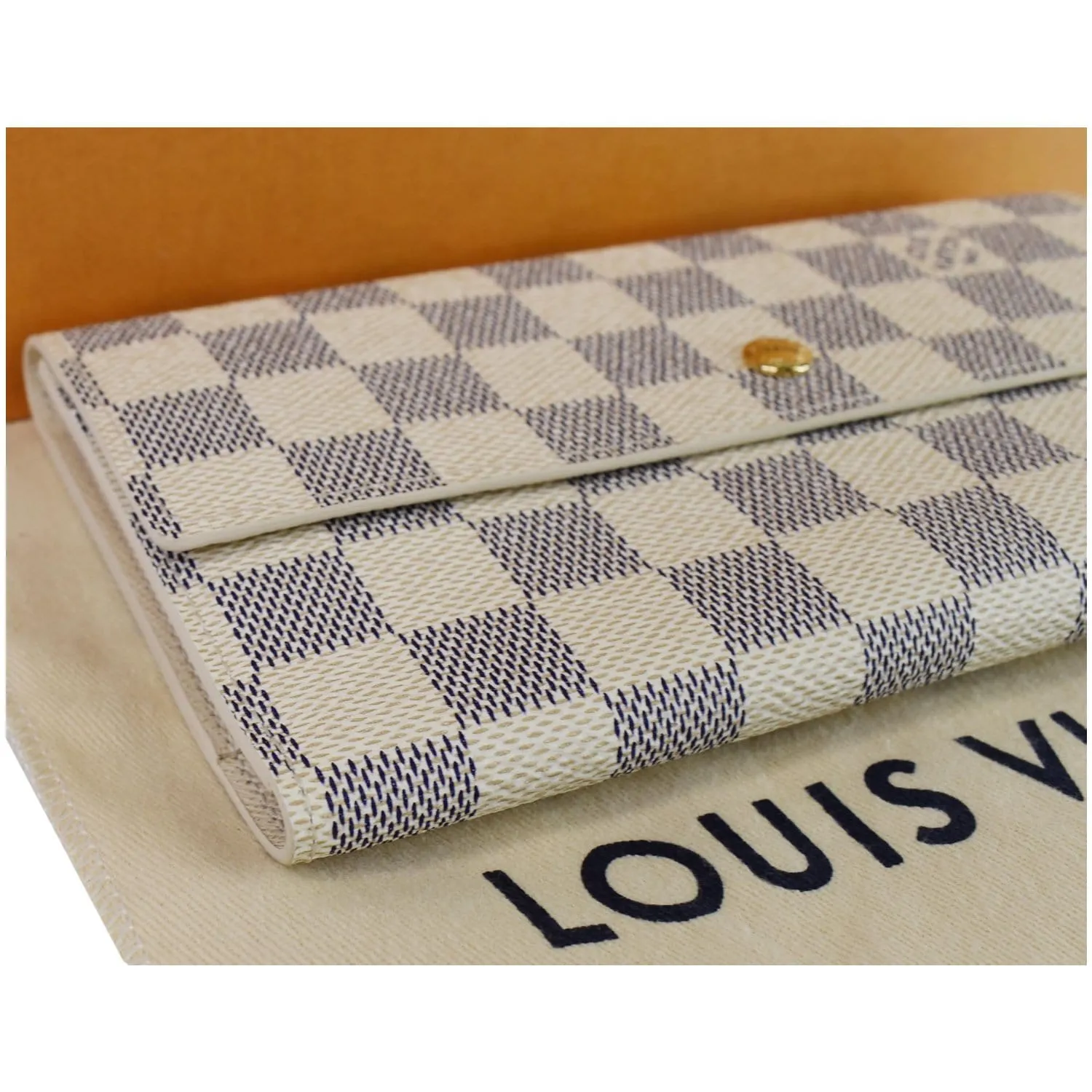 LOUIS VUITTON Damier Azur Sarah Wallet White