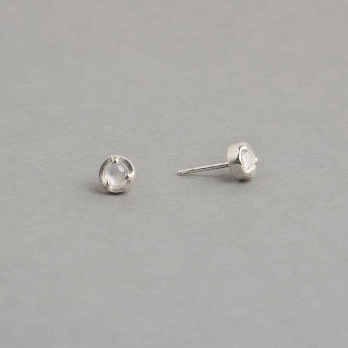LUNA STUDS