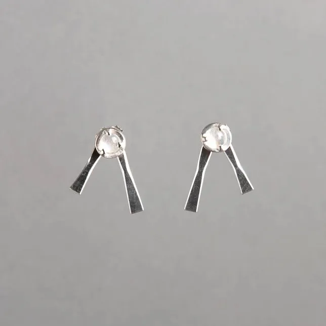 LUNA STUDS