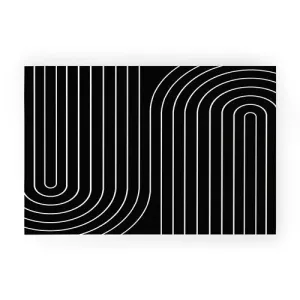Minimal Line Curvature Black Welcome Mat