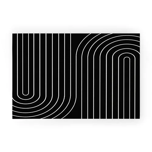 Minimal Line Curvature Black Welcome Mat