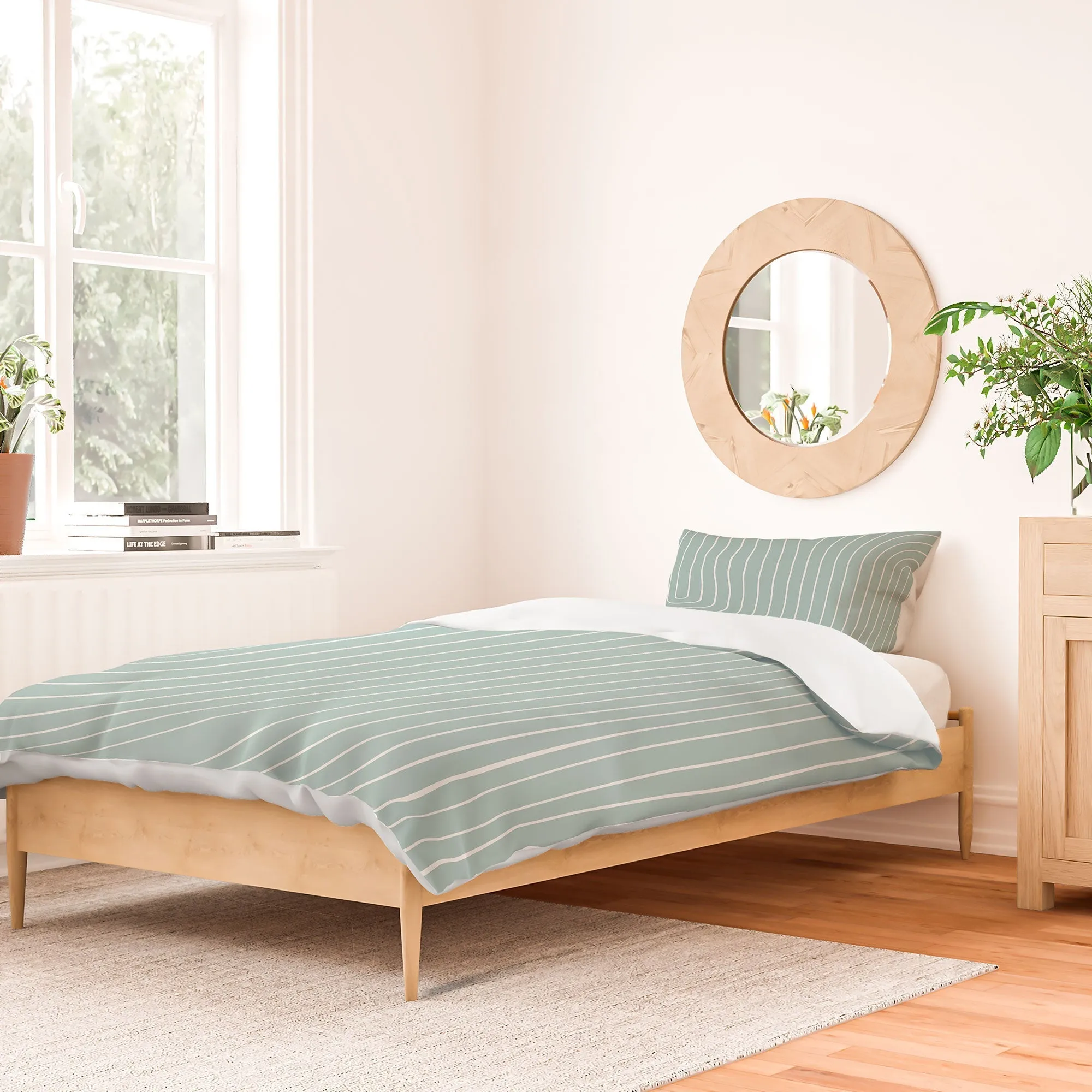 MINIMAL LINE CURVATURE SAGE DUVET / COMFORTER