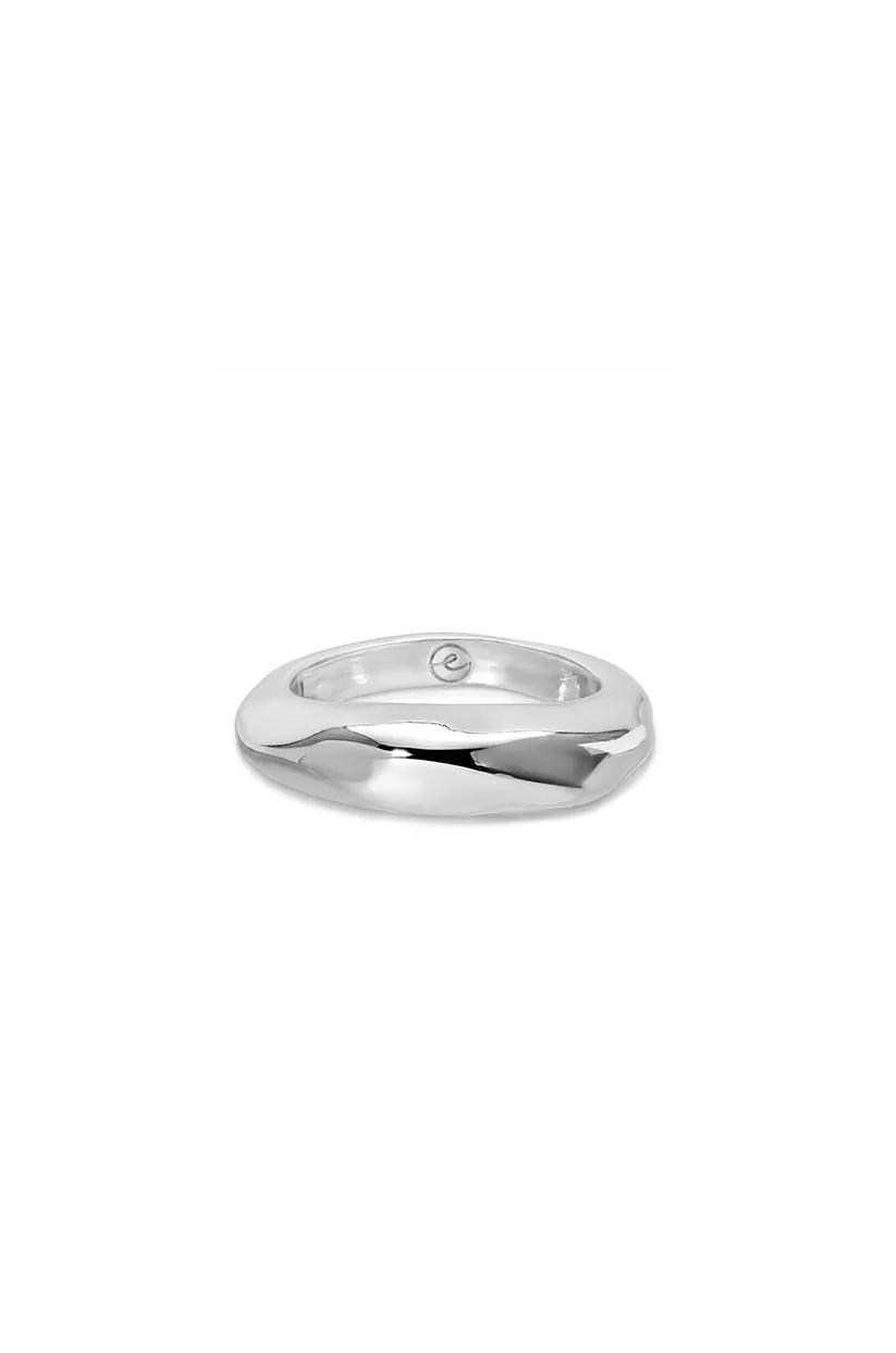 Modern Flow Ring