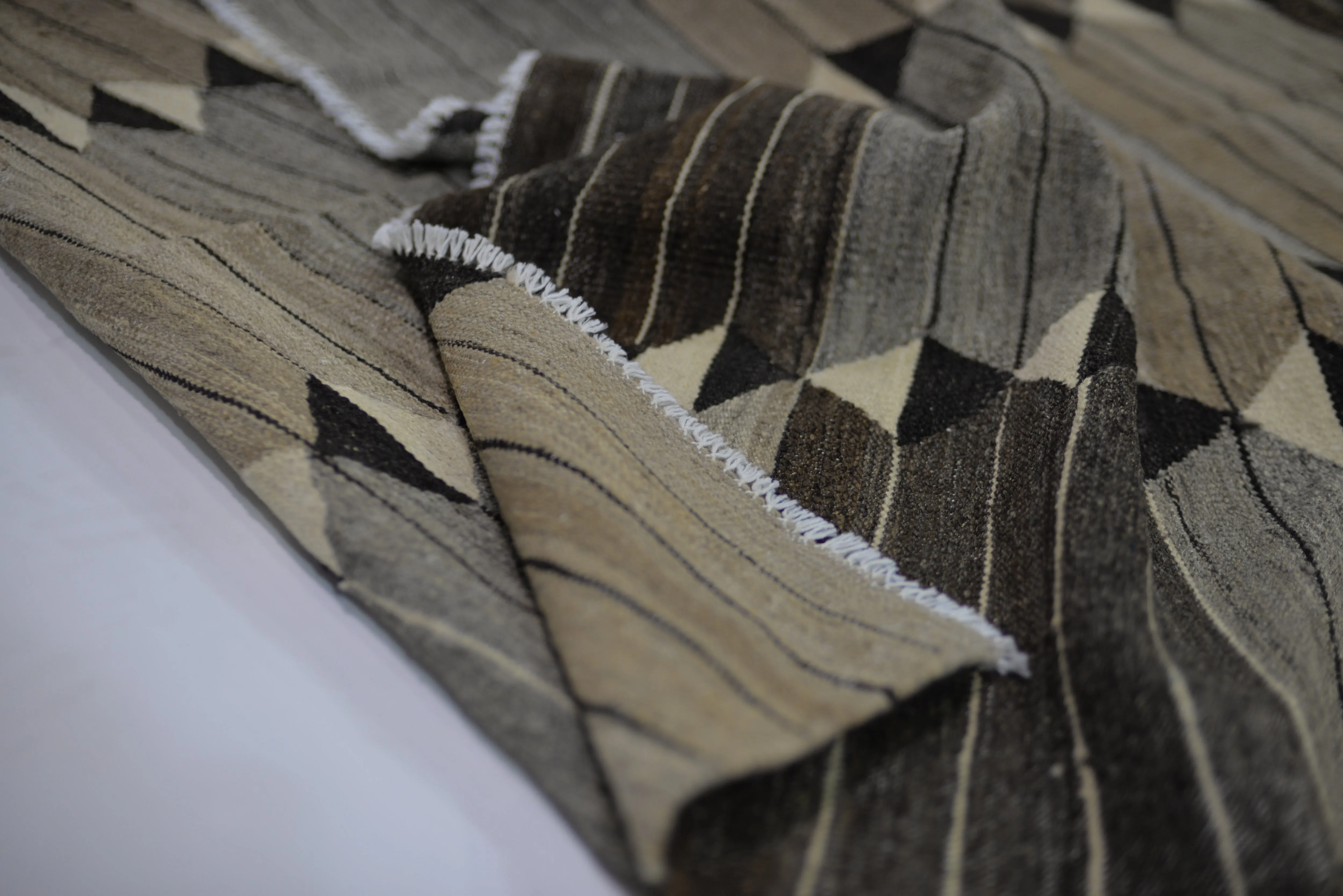 Modern Kilim 6'7" x 9'10"