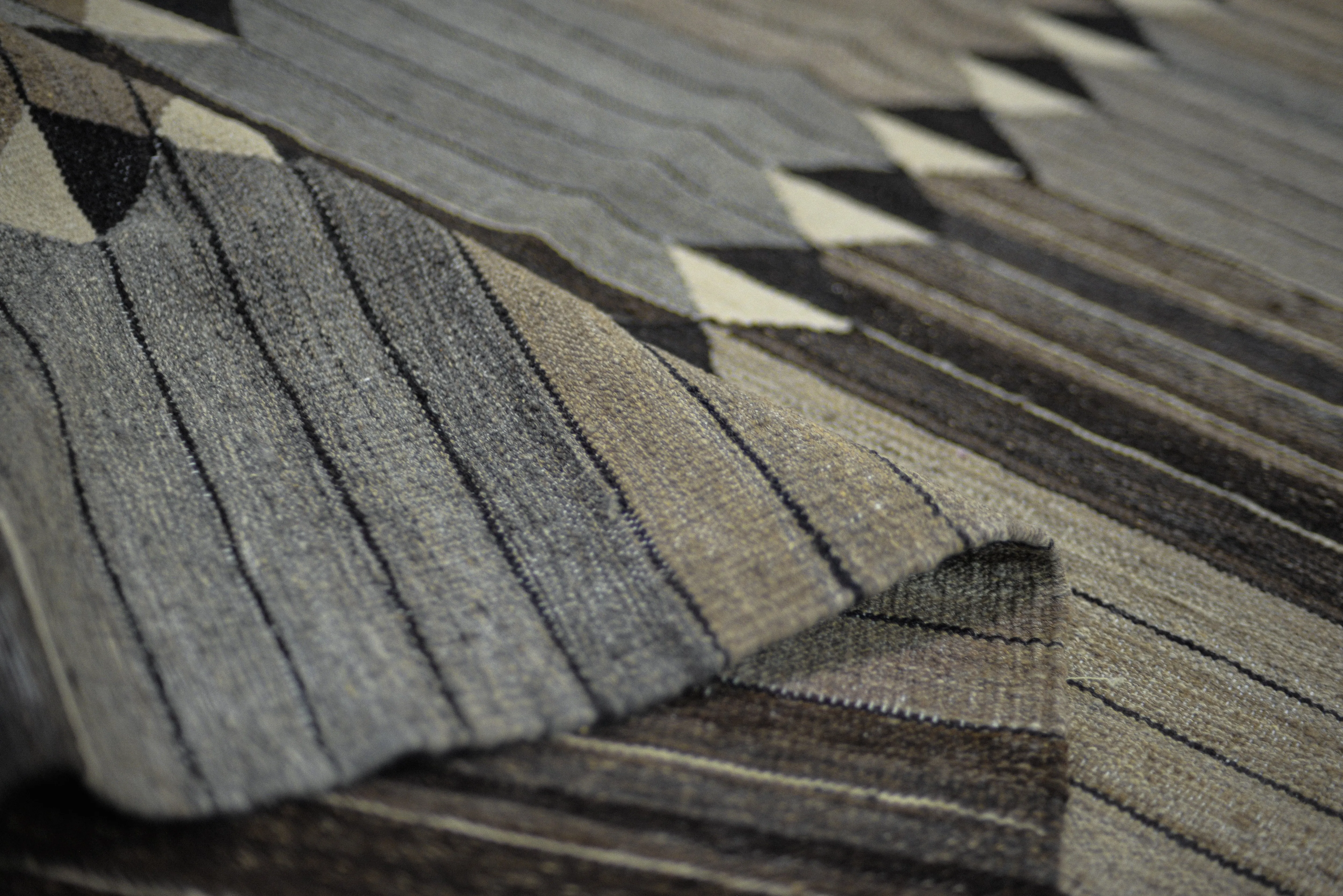Modern Kilim 6'7" x 9'10"