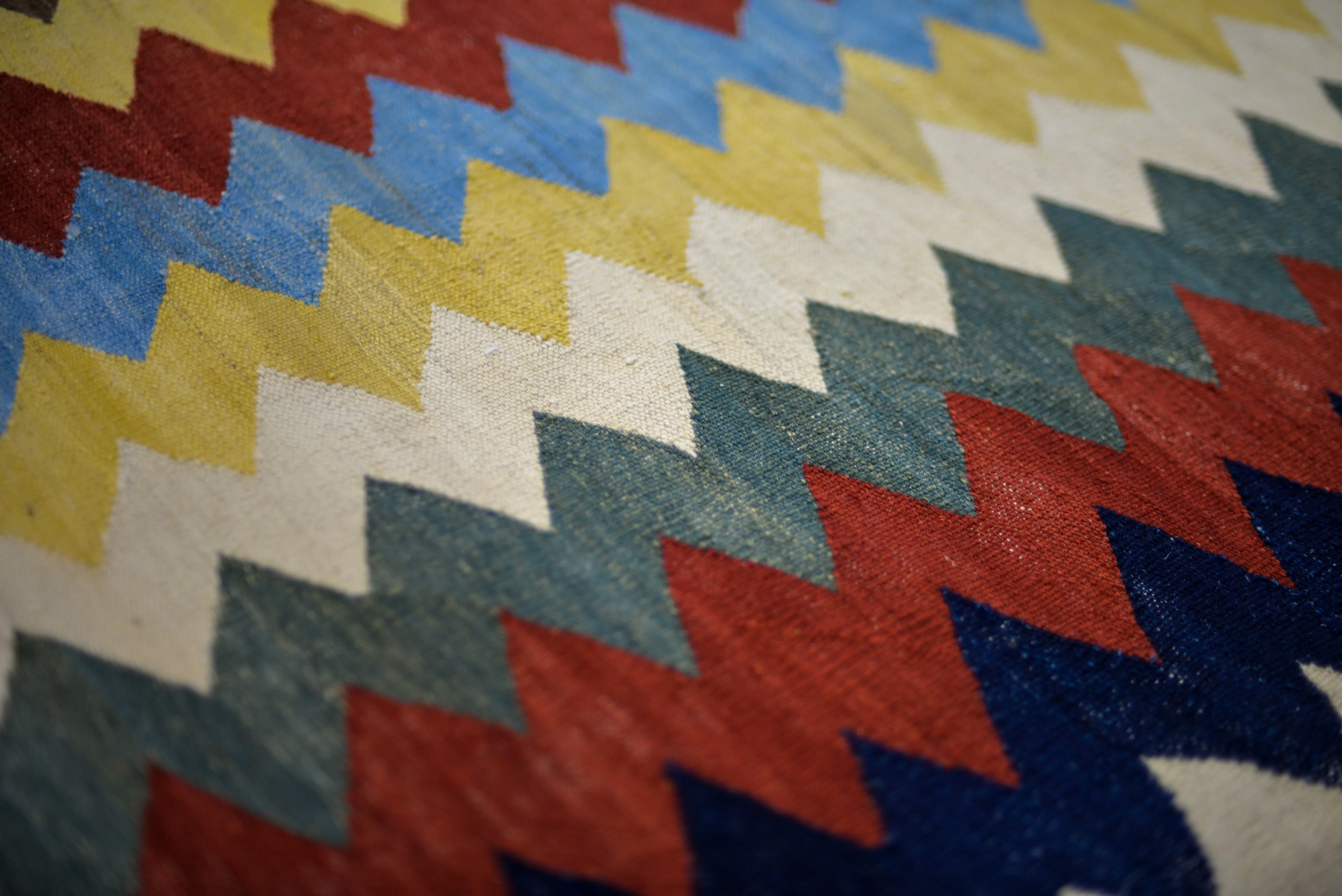 Modern Kilim 6'8" x 9'9"