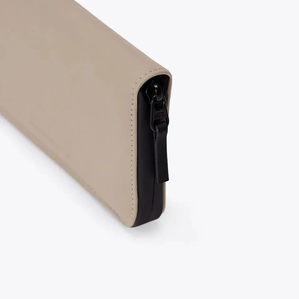 Naira Wallet Nude