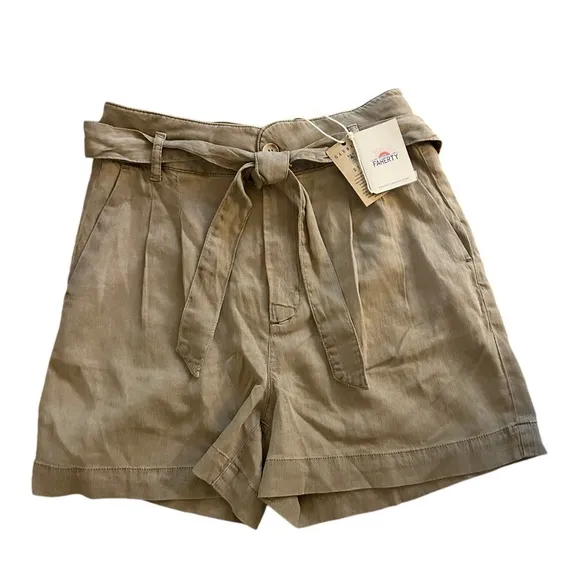 NWT. Faherty Arlie Tie Waist Shorts. Size Small. Color Oakwood.