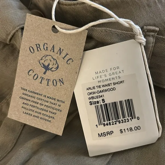 NWT. Faherty Arlie Tie Waist Shorts. Size Small. Color Oakwood.