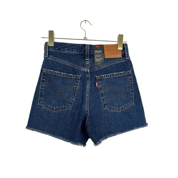 NWT Levi’s Premium Ribcage High Rise Distressed Shorts Size 25