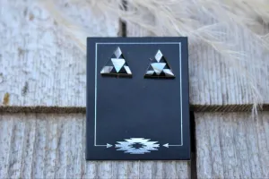 Onyx   White Shell Studs