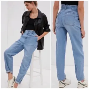 Pilcro Anthropologie Paper bag Waist Boyfriend Jeans