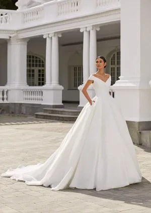 Pronovias: Farrah