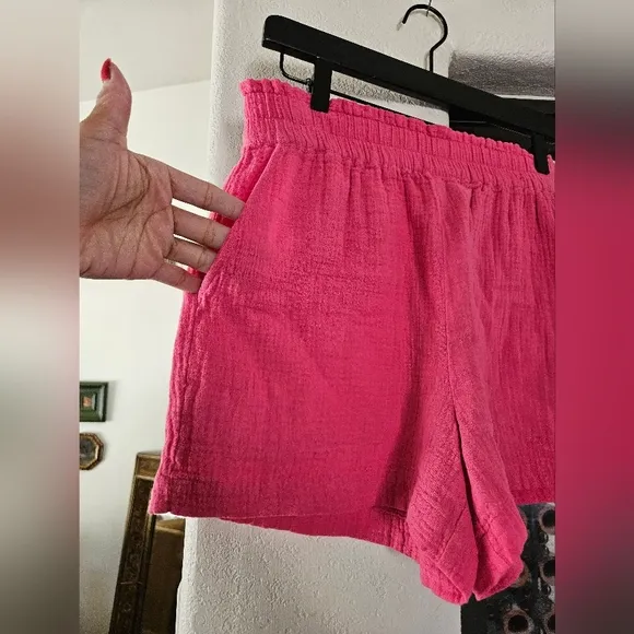 Rails Leighton Short in Hibiscus Size Medium NWT Pink Gauze