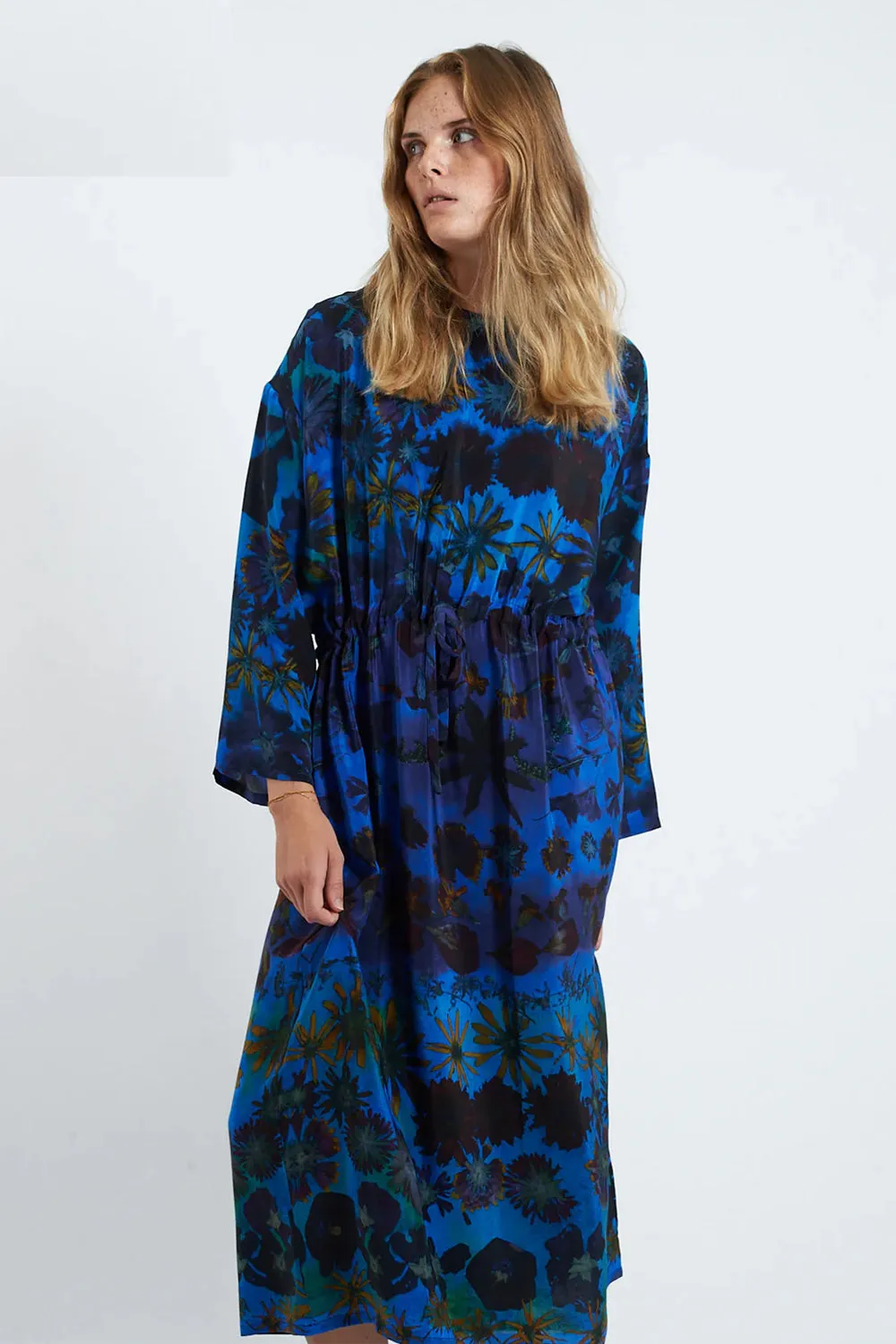 Simple Dress, E