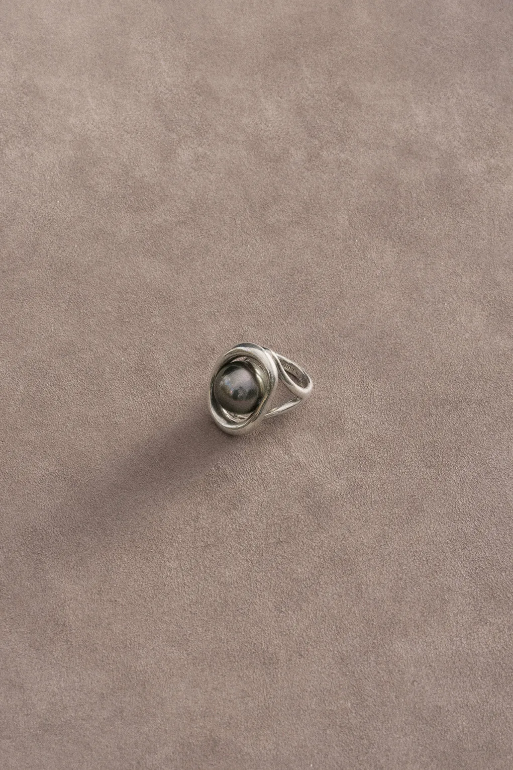 TAHITIAN PEARL ORB RING