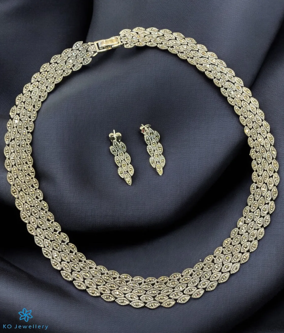 The Opulent Aura  Silver Marcasite Necklace & Earring